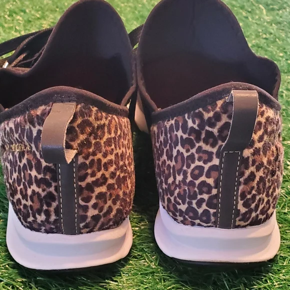 New Balance FuelCore Nergize Black Leopard Accent Print Slip-On Sneakers Size 10 - Picture 9 of 12
